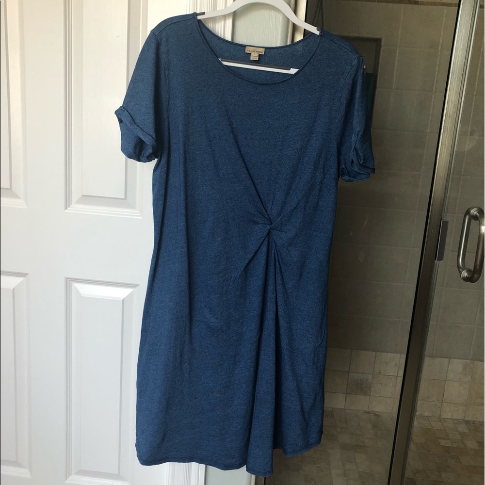 Women’s dress